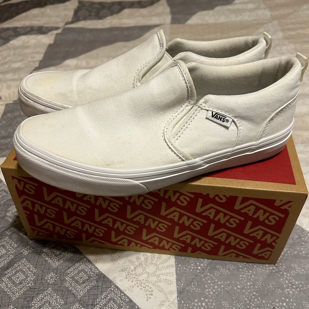 All White Slip-on Vans🤍 - Picture 1 of 12
